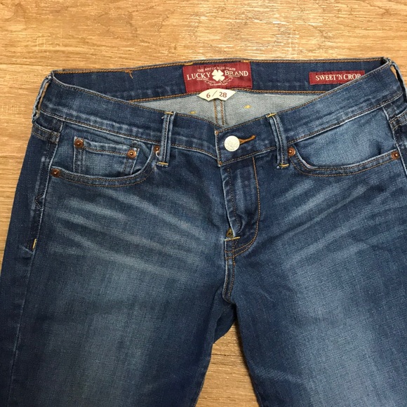 Lucky Brand Denim Sweet’N Crop Pants. - Picture 3 of 8